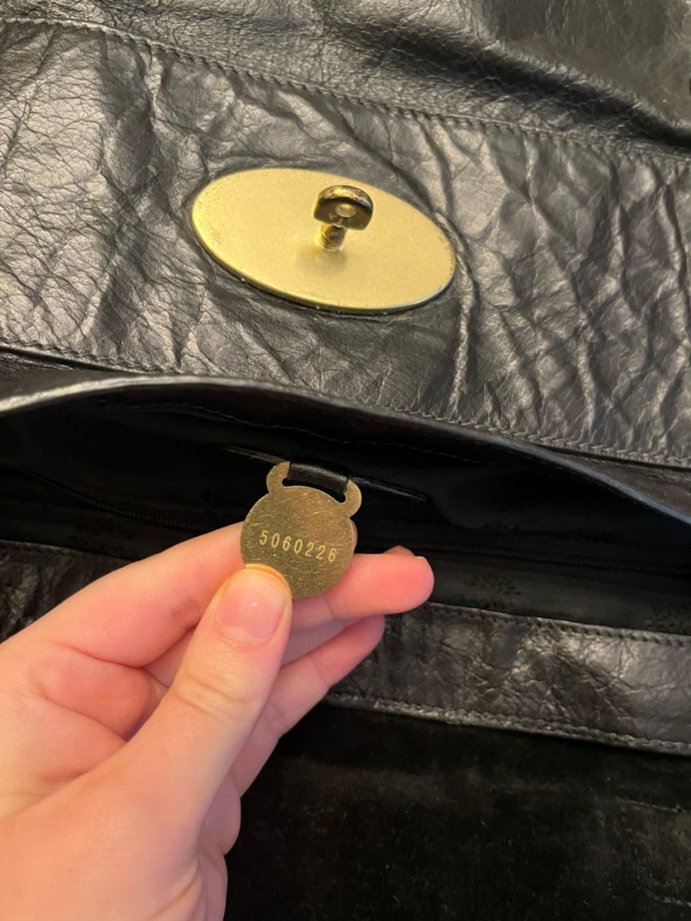Black Mulberry Oversized Alexa Bag - Picture 10 of 10